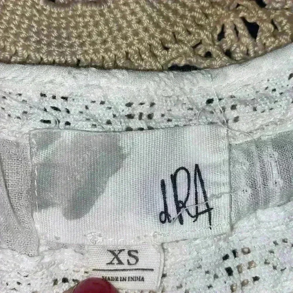 dRA Los Angeles white cotton asymmetrical midi dress - Picture 8 of 9